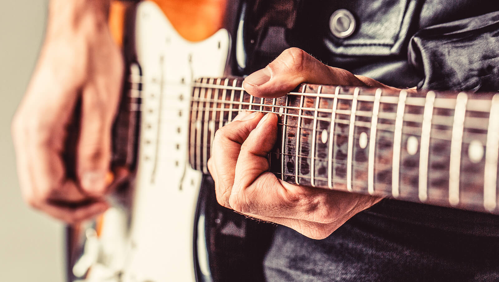 Custom Earplugs for Musicians and Individuals in Noisy Environments